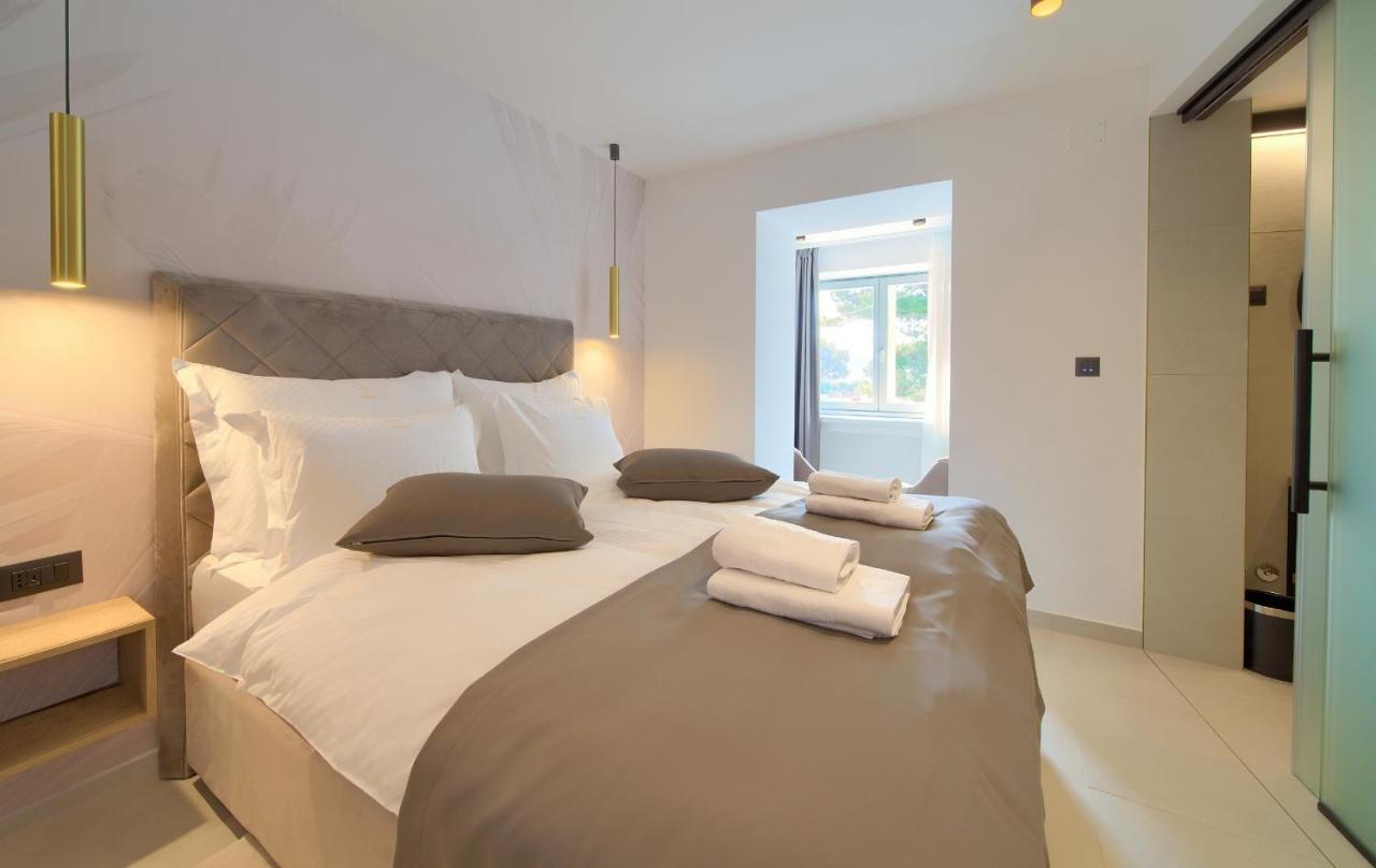 Portella Rooms Krk Town Exterior foto