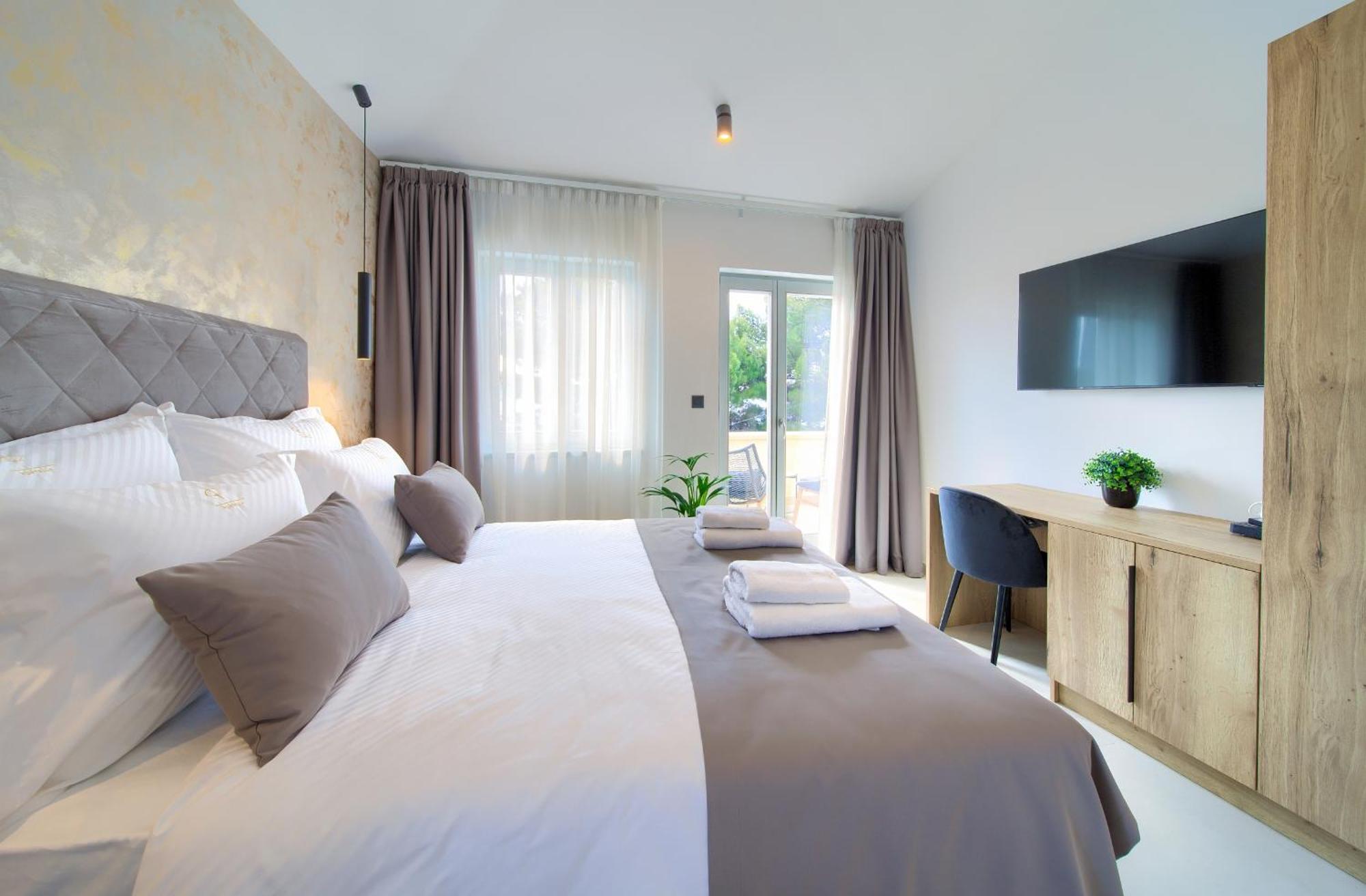 Portella Rooms Krk Town Exterior foto