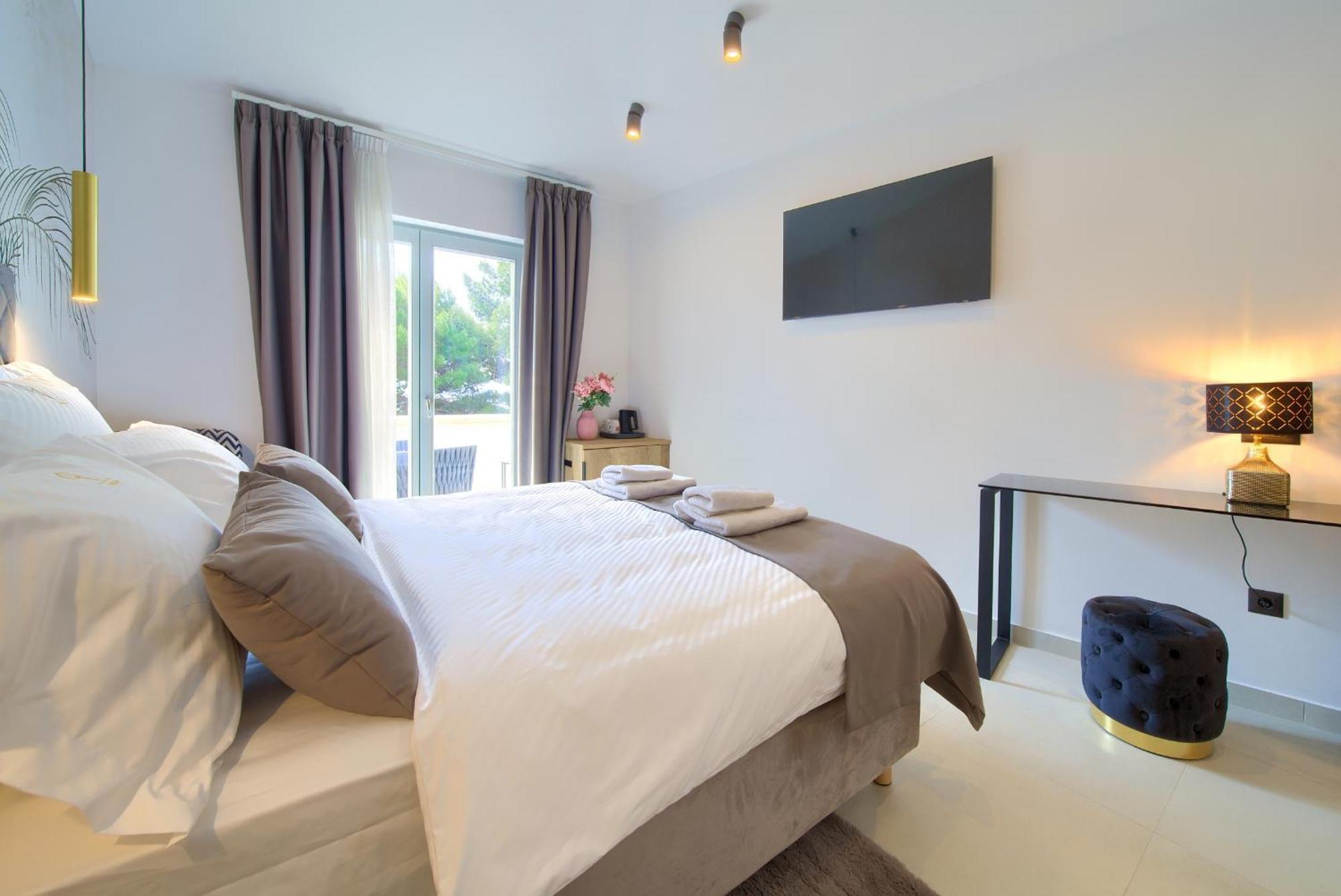 Portella Rooms Krk Town Exterior foto