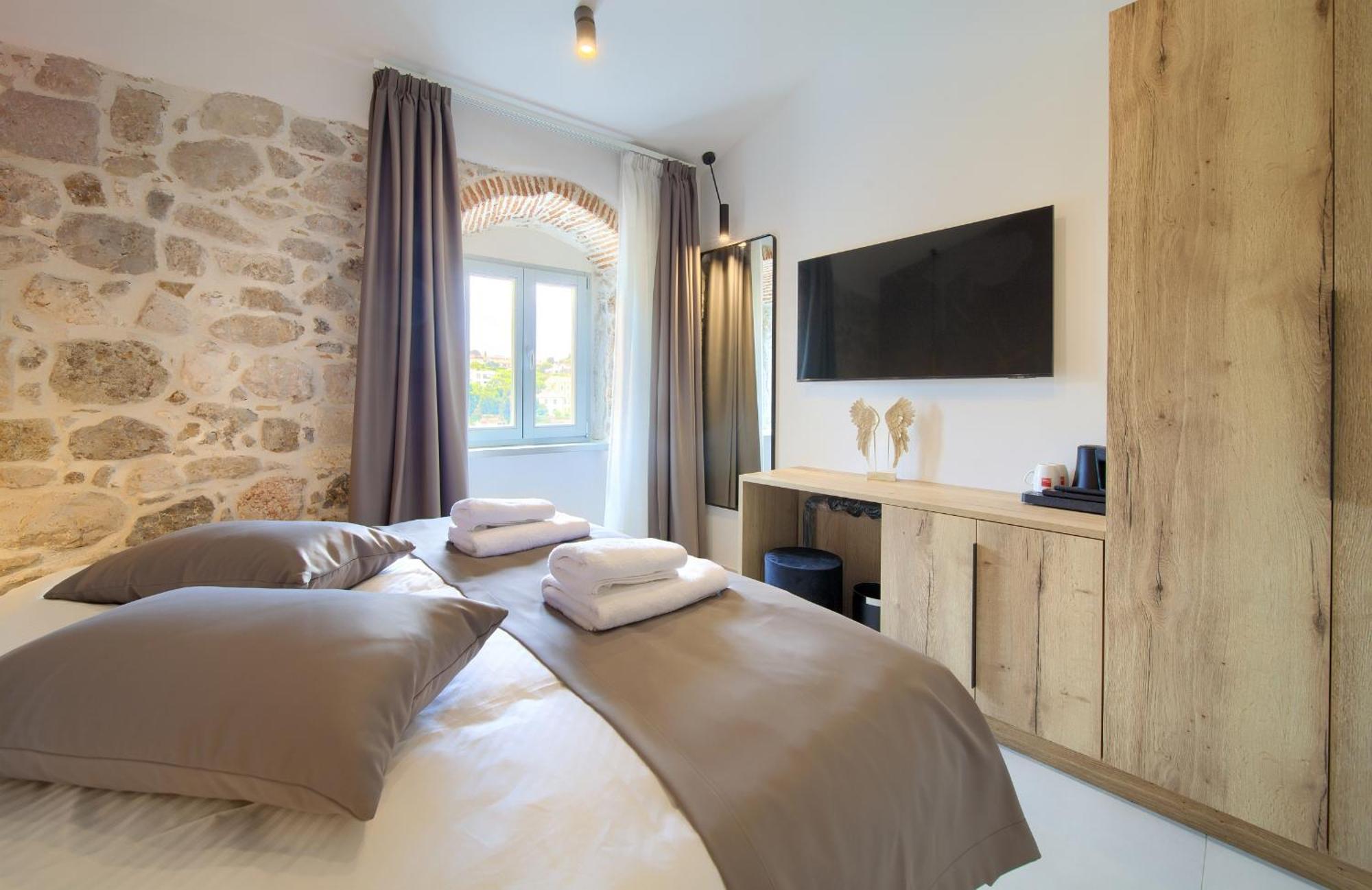 Portella Rooms Krk Town Exterior foto